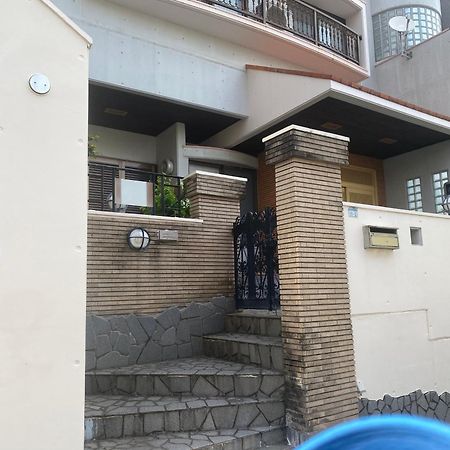 Joyful Rose Appartement Ginowan Buitenkant foto